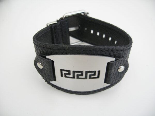 Armband met metaal plaat