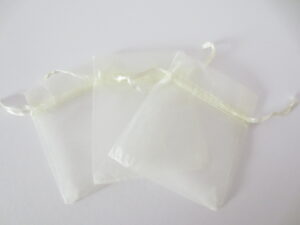 Organza zakjes blanco Creme 7.5 x 10cm (100 stuks)